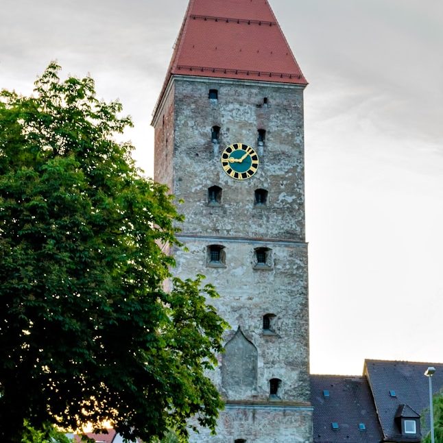 Der Ulmer Gänsturm mit dem Gänstor